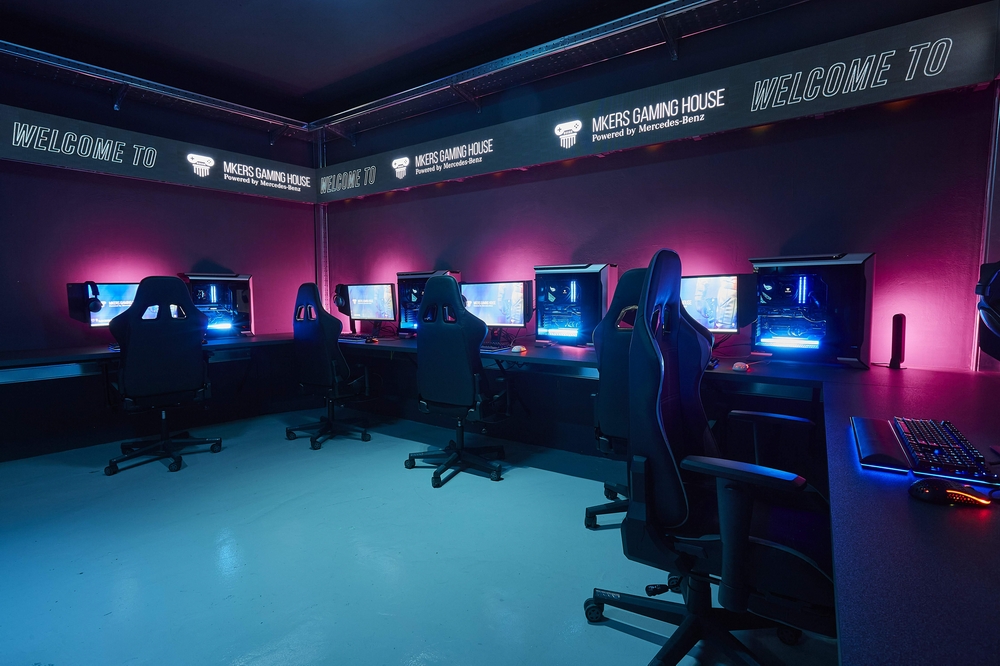 svelata mkers Svelata la Mkers Gaming House powered by Mercedes-Benz